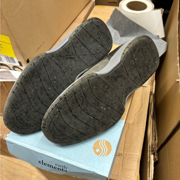 Never worn - Picture 2 of 5